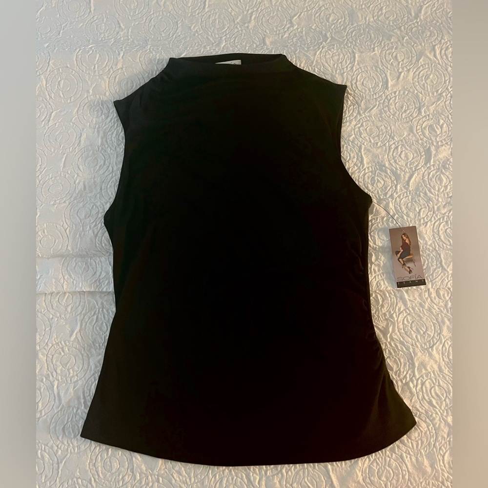 Sofia Vergara mock neck ruched tank